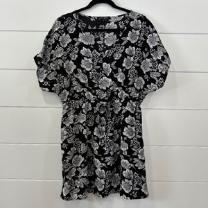 Mario Serrani Italy black and white floral pattern short sleeve dress size small